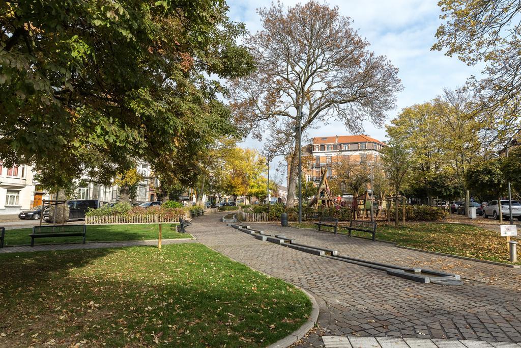 Patriotes Halldis Apartments Brussel Bagian luar foto